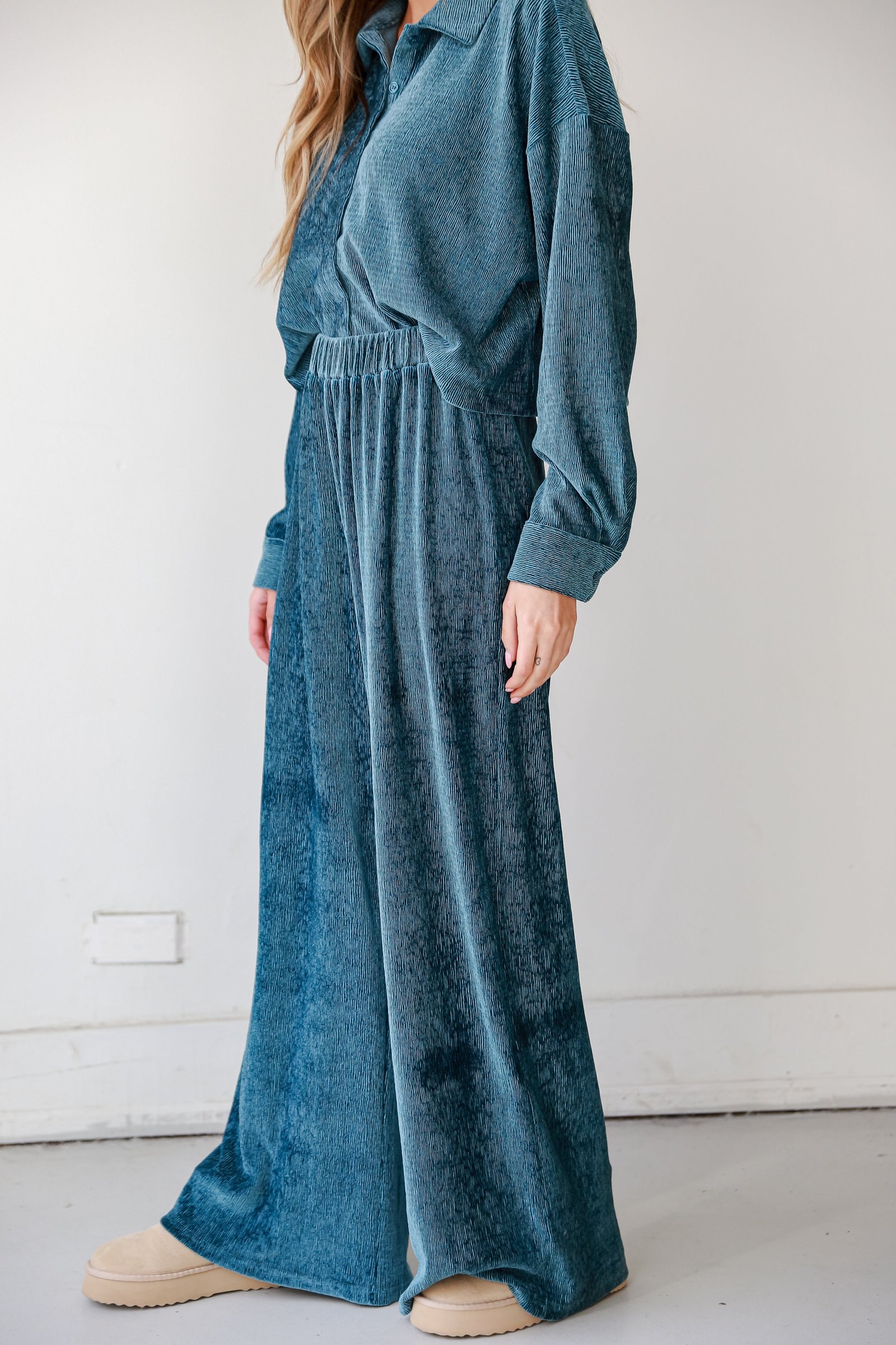 Luxurious Dream Teal Velvet Plisse Pants CH7